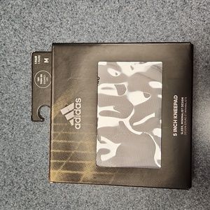 Adidas 5 inch volleyball kneepads